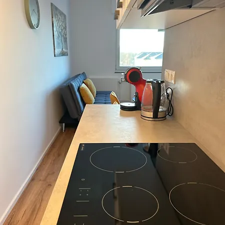 B & A Mit Balkon Und Parkplatz Naehe Uni Bwzk In Metternich Apartment