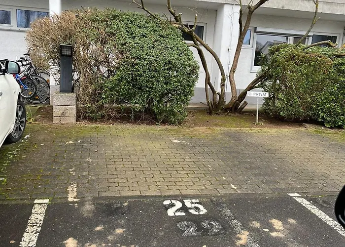 Apartment B & A Mit Balkon Und Parkplatz In Metternich