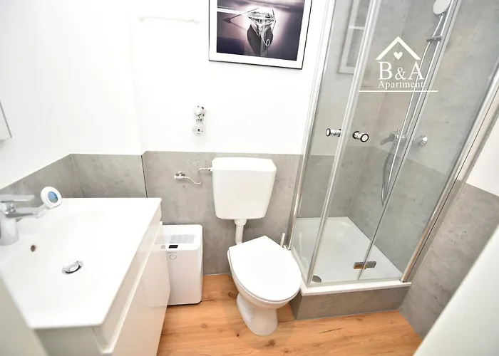 B & A Mit Balkon Und Parkplatz In Metternich Apartment *