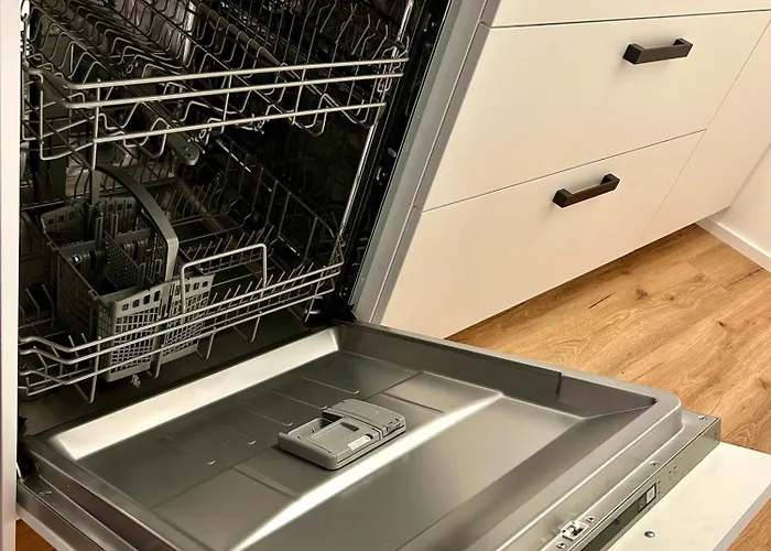 Apartment B & A Mit Balkon Und Parkplatz In Metternich