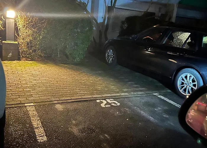 Apartment B & A Mit Balkon Und Parkplatz In Metternich